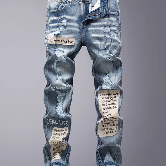 AMIRI Light Blue Text Patch Skinny Jeans - Picture 1 of 9